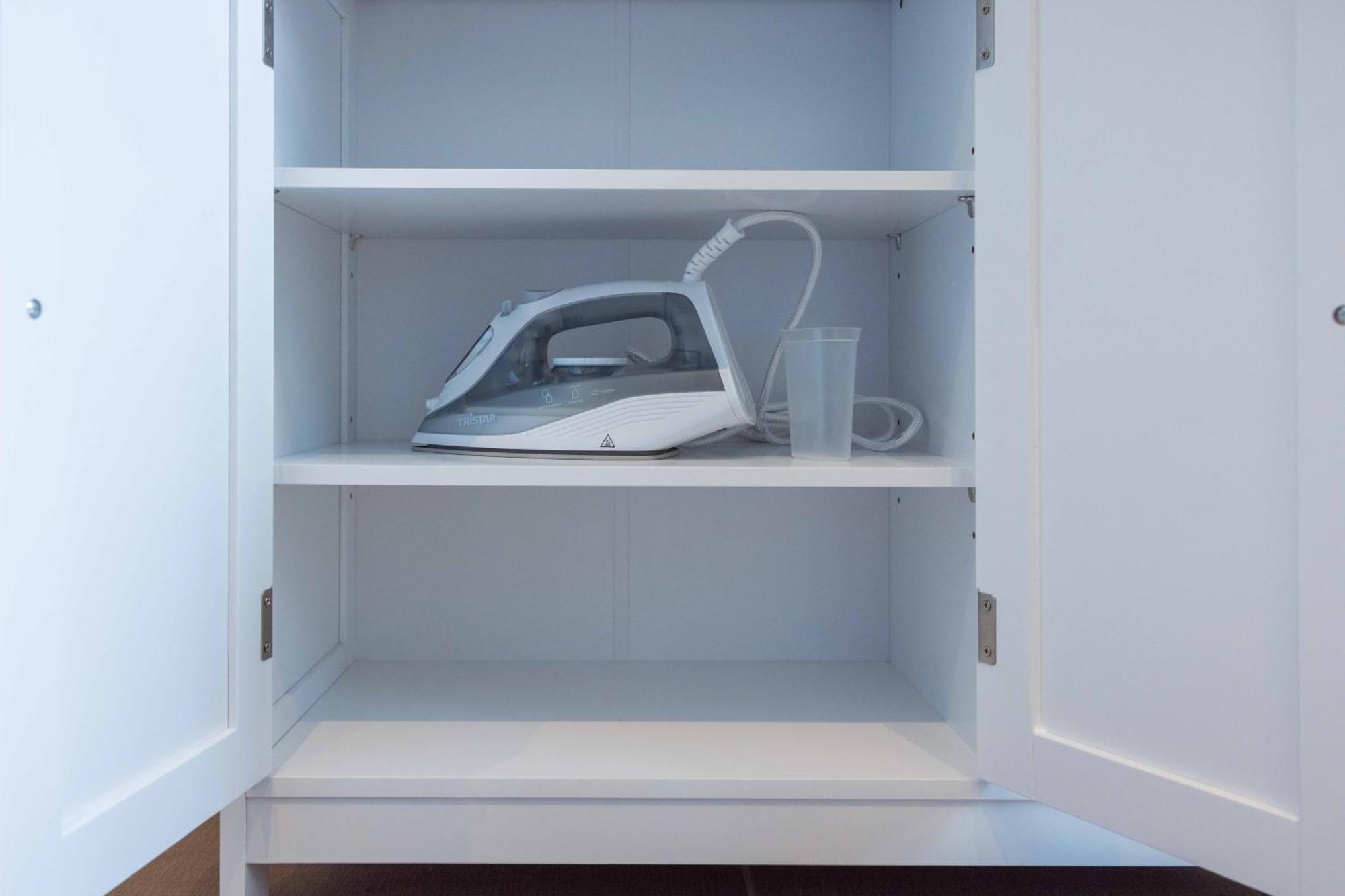 Schillerapartment Hof, Kueche, 24H Digital-Checkin, Parkplatz, Wlan250Mbit Hof  Bagian luar foto