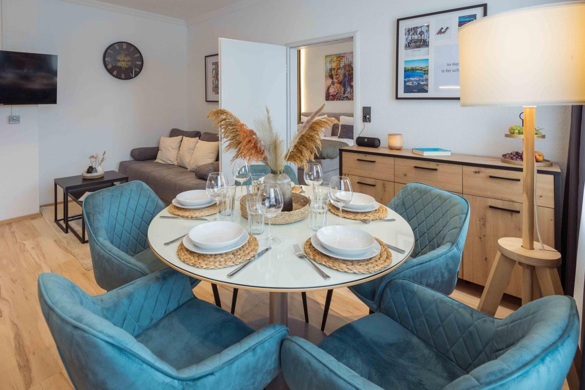 Schillerapartment Hof, Kueche, 24H Digital-Checkin, Parkplatz, Wlan250Mbit Hof  Bagian luar foto
